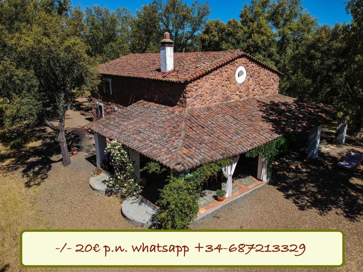 Valle Del Arroyo Casas Rurales - B&B - Solo Adultos Cortelazor Kültér fotó